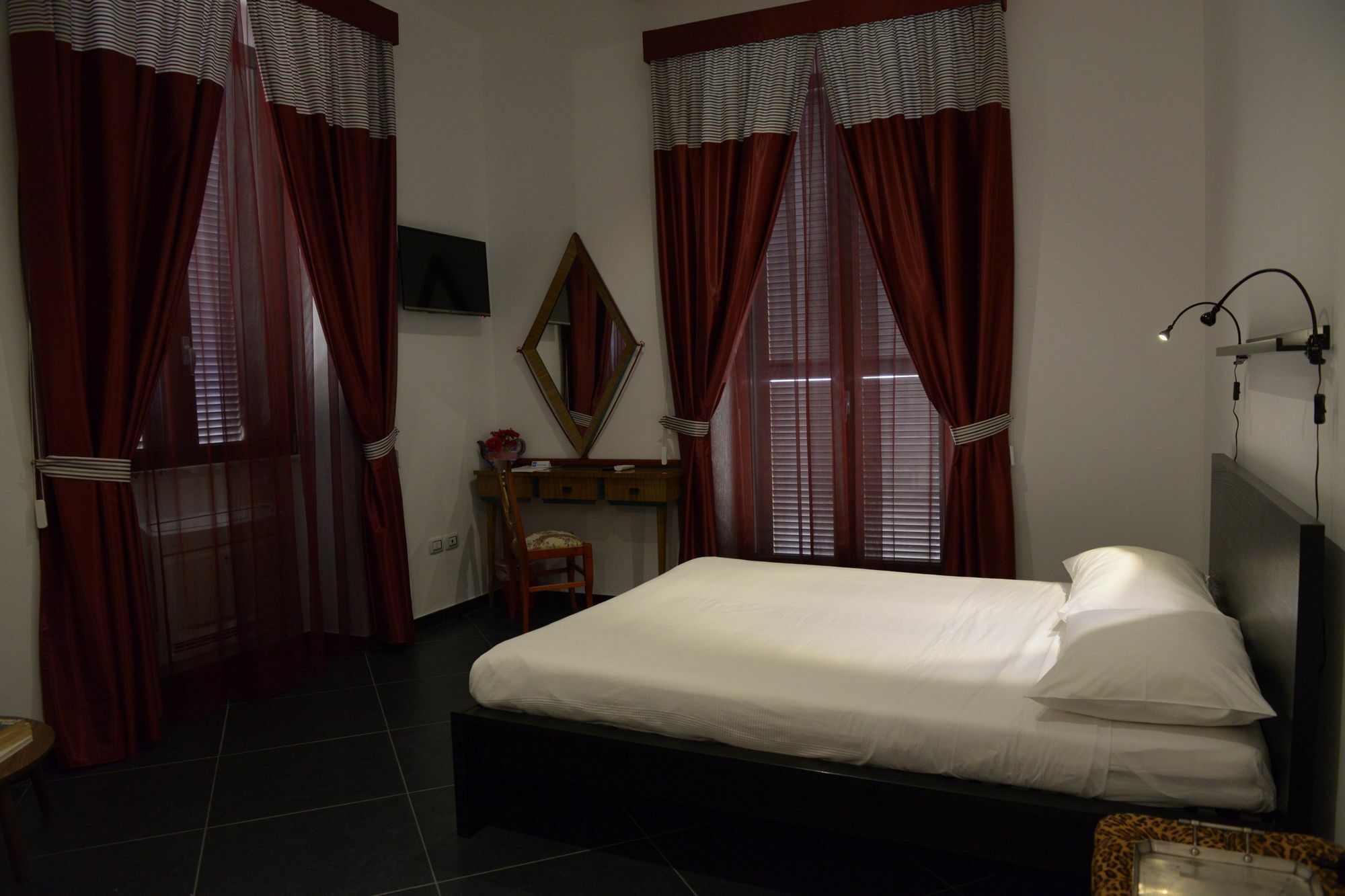 Maria Vittoria Charming Rooms And Apartments Brindisi Zewnętrze zdjęcie